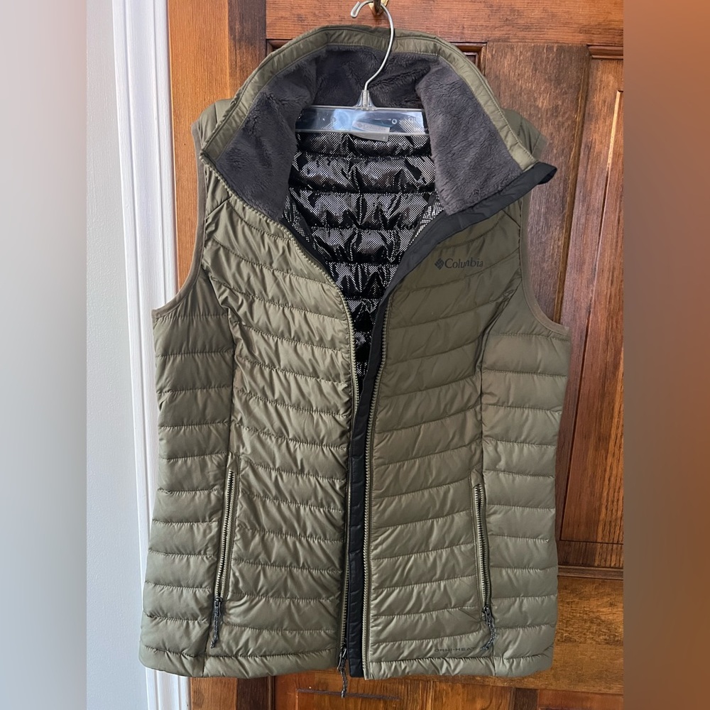 Columbia vest with Omni-heat, olive green